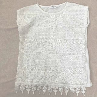 エイチアンドエム(H&M)のレース柄トップス(Tシャツ/カットソー)