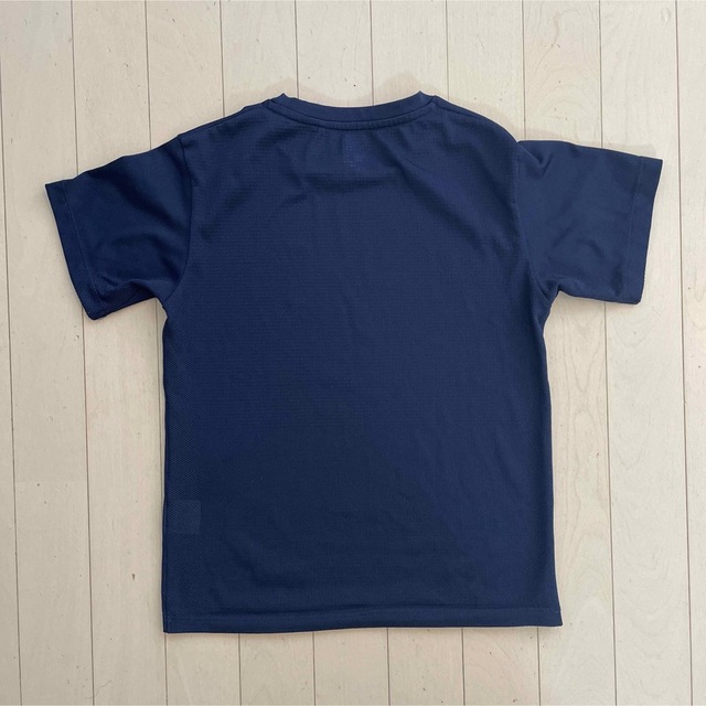 UNIQLO(ユニクロ)のユニクロ　Tシャツ　140 キッズ/ベビー/マタニティのキッズ服男の子用(90cm~)(Tシャツ/カットソー)の商品写真