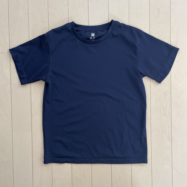 UNIQLO(ユニクロ)のユニクロ　Tシャツ　140 キッズ/ベビー/マタニティのキッズ服男の子用(90cm~)(Tシャツ/カットソー)の商品写真
