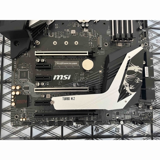 MSI MPG Z390 GAMING PRO CARBON Z390チップセッ 3