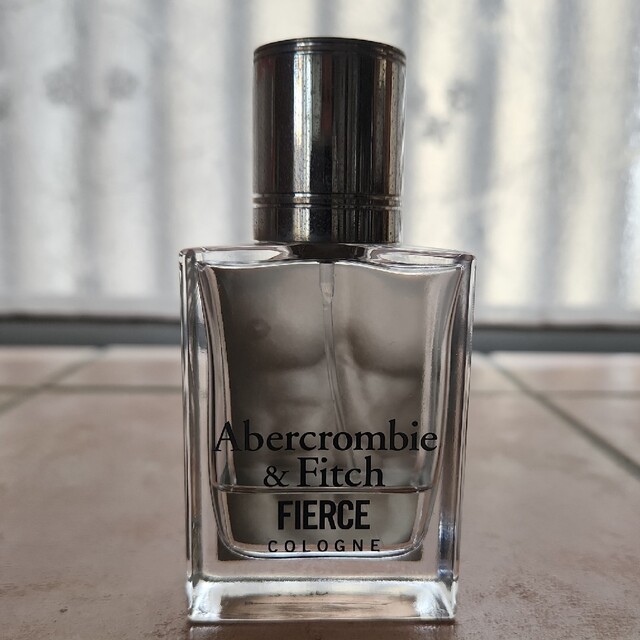 Abercrombie&Fitch(アバクロンビーアンドフィッチ)のアバクロ  フィアース オーデコロン 30ml コスメ/美容の香水(香水(男性用))の商品写真