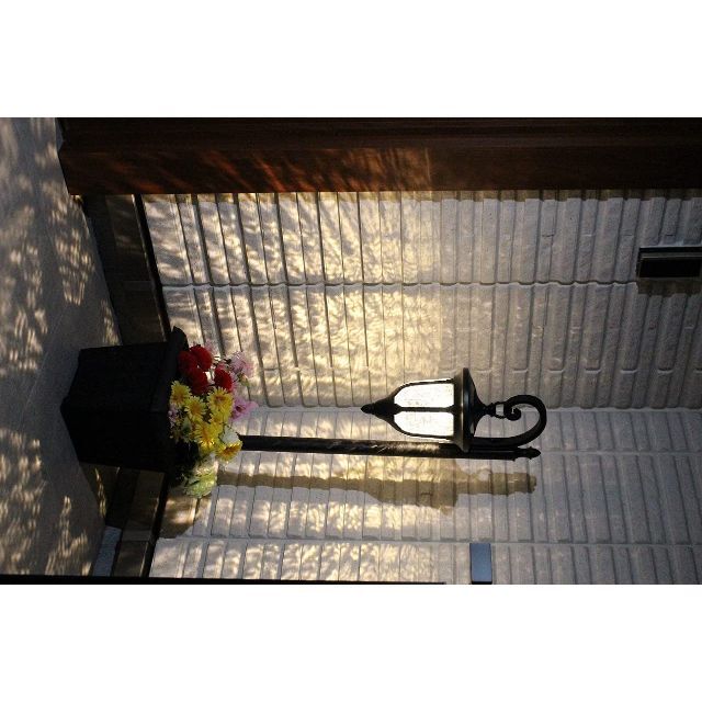 色: ブラック】リビングアウトLiving Out 花が植えられるプランターラ ライト/ランタン