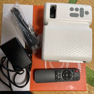 色:白】Sovboi プロジェクター 小型 9000lm 家庭用 5GWIFIの通販 by ...