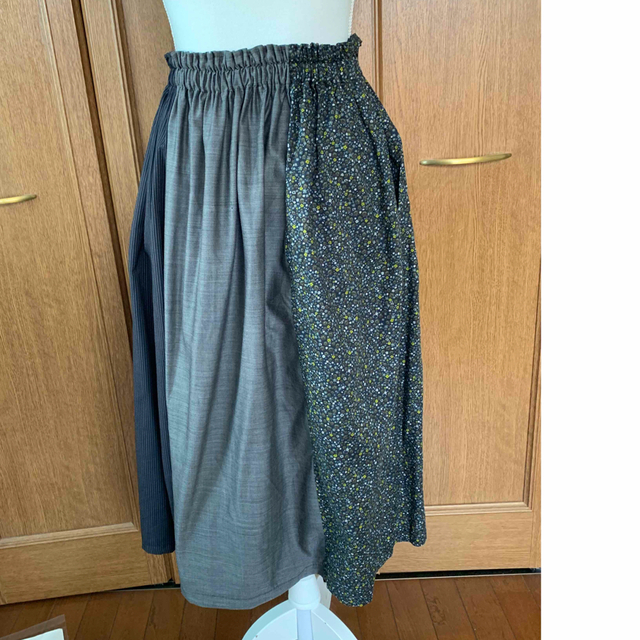 ハンドメイド　3枚はぎ　フレアースカート レディースのスカート(ロングスカート)の商品写真