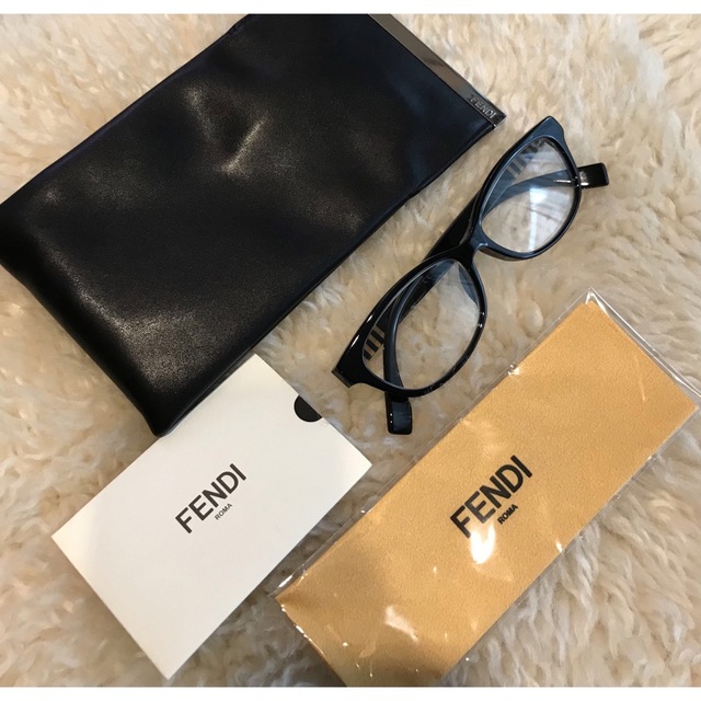 FENDI - 【新品未使用】FENDI フェンディ 伊達メガネの通販 by こむぎ