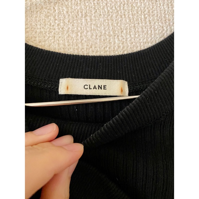 CLANE(クラネ)のクラネ　アシンメトリー　ショルダー　トップス　オフショル レディースのトップス(ニット/セーター)の商品写真
