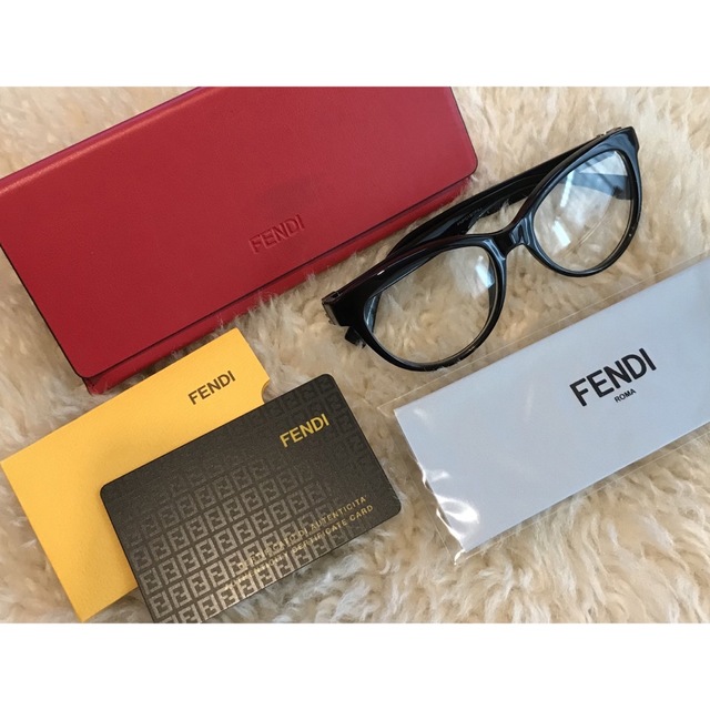 【新品未使用】FENDI フェンディ　伊達メガネ