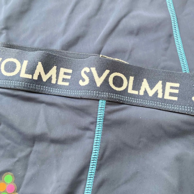 Svolme(スボルメ)のスボルメ　インナー上下セット　Lサイズ相当 スポーツ/アウトドアのサッカー/フットサル(ウェア)の商品写真