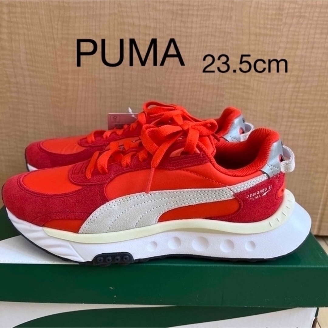 【新品】PUMA  ジョギングシューズ　　　　　　　ワイルドライダー　　23.5