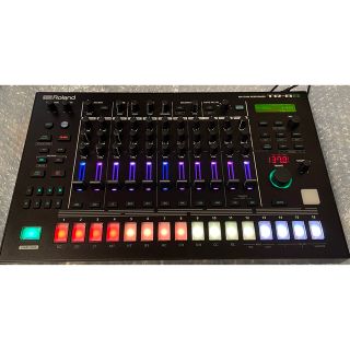 ローランド(Roland)のRoland TR-8S ドラムマシン 電源アダプター付属 送料無料(音源モジュール)