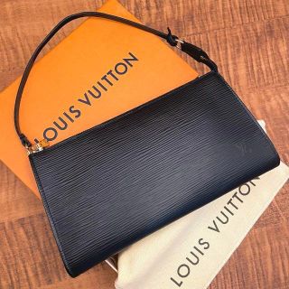 ヴィトン(LOUIS VUITTON) エピ ポーチ(レディース)(ブラック/黒色系