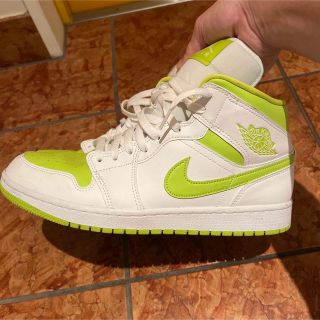 ジョーダン(Jordan Brand（NIKE）)のNike WMNS Air Jordan 1 Mid "White Lime"(スニーカー)