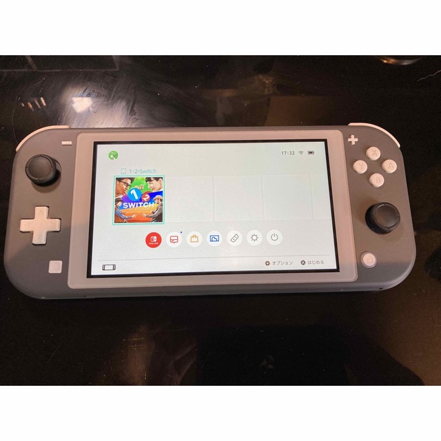 人気の新製品 (訳あり中古品)nintendo switch lite 本体のみ 携帯用