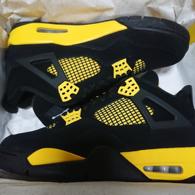 Nike Air Jordan 4 Retro "Thunder"(2023)