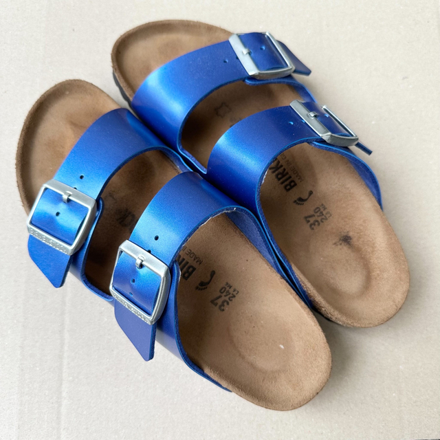 BIRKENSTOCK(ビルケンシュトック)のビルケンシュトック アリゾナ ネイビー 24cm 37 レディースの靴/シューズ(サンダル)の商品写真