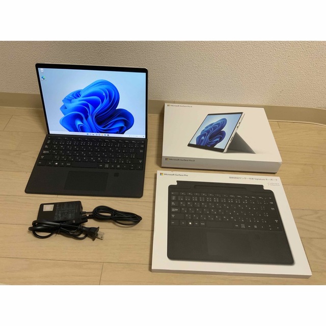 Microsoft(マイクロソフト)の美品 Surface Pro 8 Core i5 8GB 128GB カバー付 スマホ/家電/カメラのPC/タブレット(ノートPC)の商品写真