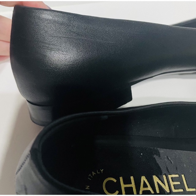 CHANEL(シャネル)のシャネル カメリア フラットシューズ バレエシューズ 36.5 レディースの靴/シューズ(バレエシューズ)の商品写真