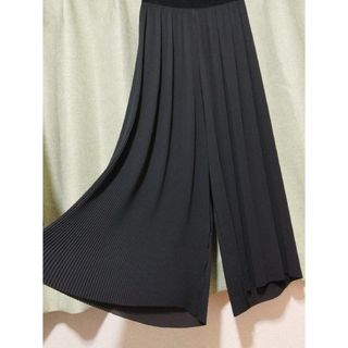 ザラ(ZARA)のパンツ(カジュアルパンツ)