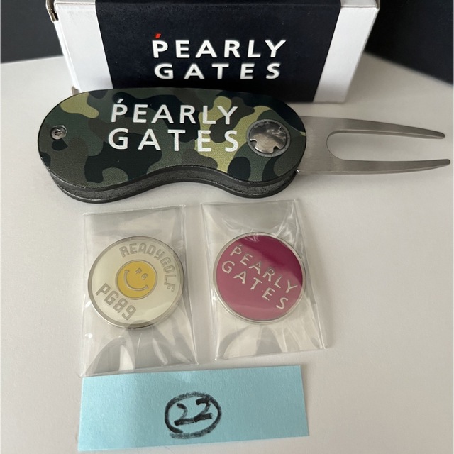 PEARLY GATES(パーリーゲイツ)の㉒マーカー付PEARLYGATESパーリーゲイツグリーンフォーク迷彩柄カモフラ  スポーツ/アウトドアのゴルフ(その他)の商品写真