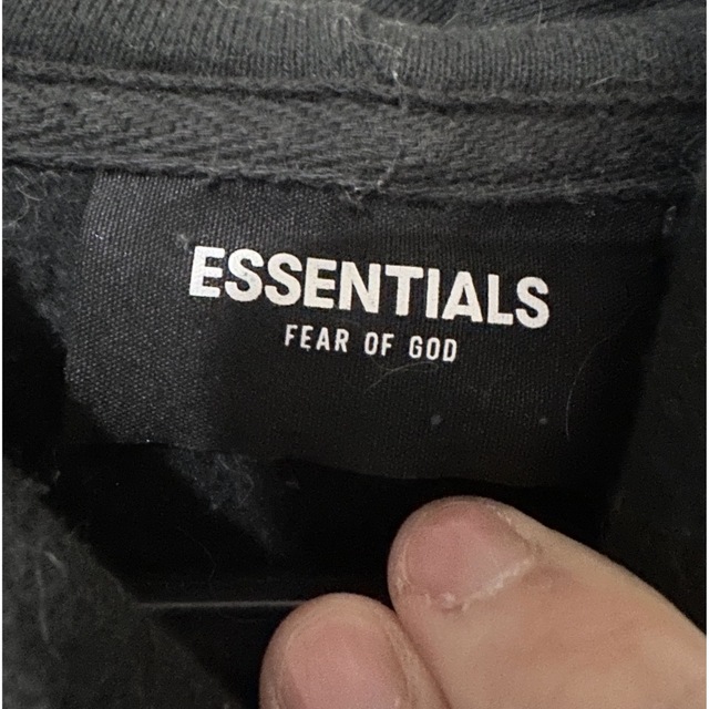 FEAR OF GOD(フィアオブゴッド)の Fear Of God Essentials Boxy Photo parka メンズのトップス(パーカー)の商品写真