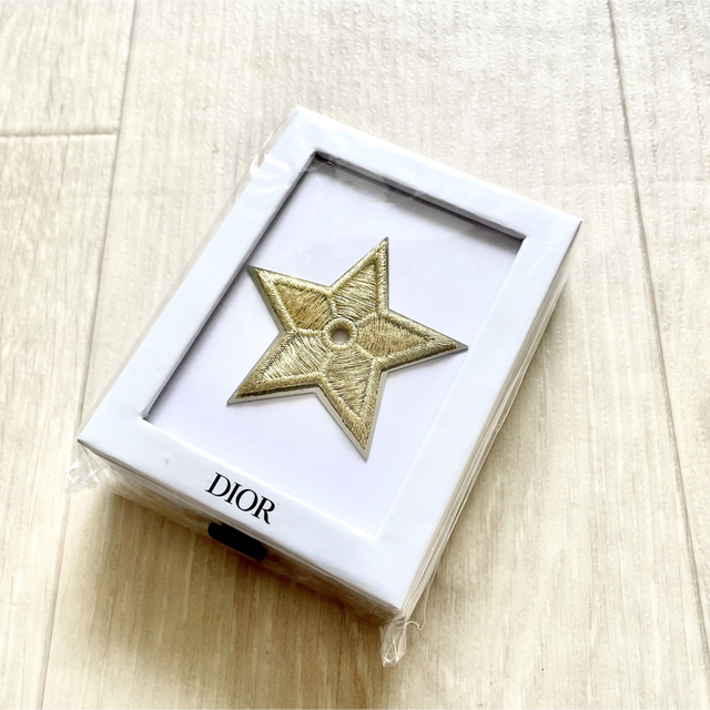 Christian Dior - 【新品未使用】DIOR STAR PIN ディオール ブローチの