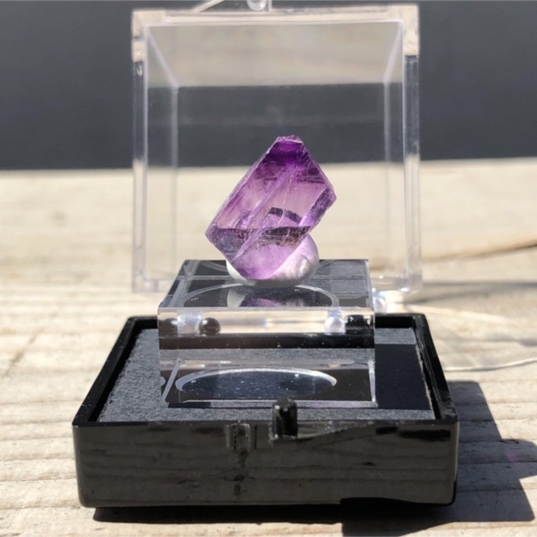  Fluorite（劈開割） アメリカ、イリノイ州 エンタメ/ホビーの美術品/アンティーク(その他)の商品写真