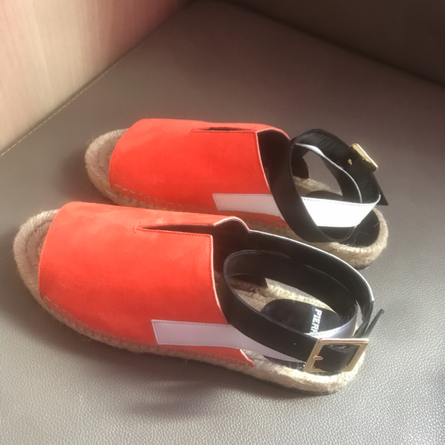 PIERRE HARDY(ピエールアルディ)のピエールアルディ　サンダル　‼️SALE‼️ レディースの靴/シューズ(サンダル)の商品写真