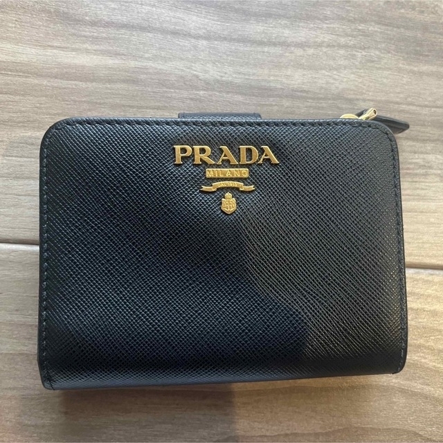 PRADA(プラダ)のプラダ 二つ折り財布 レディースのファッション小物(財布)の商品写真