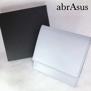 アブラサス(abrAsus)の【未使用】 アブラサス 薄い財布 エンボス 折り財布 ミニマリスト レディース(折り財布)