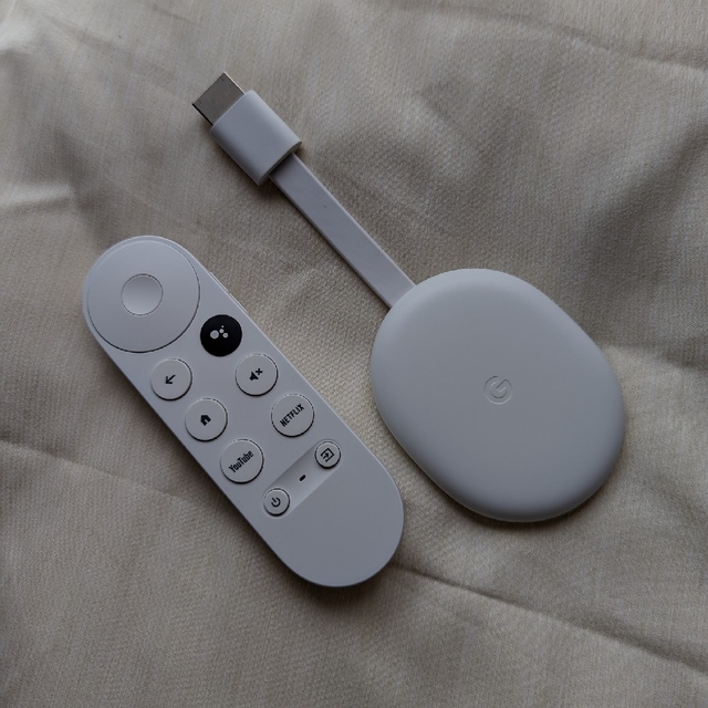 Google(グーグル)のGoogle Chromecast with Google TV(4K) スマホ/家電/カメラのテレビ/映像機器(テレビ)の商品写真