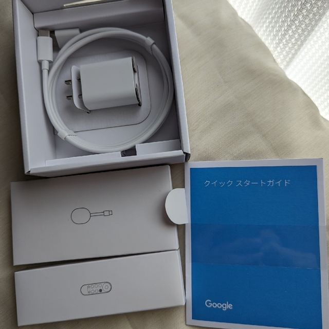 Google(グーグル)のGoogle Chromecast with Google TV(4K) スマホ/家電/カメラのテレビ/映像機器(テレビ)の商品写真