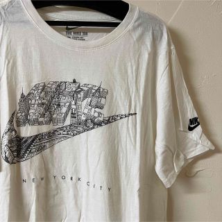 ナイキ(NIKE)の【新品•未使用】NIKE ナイキ ホワイトTシャツ 半袖(Tシャツ/カットソー(半袖/袖なし))