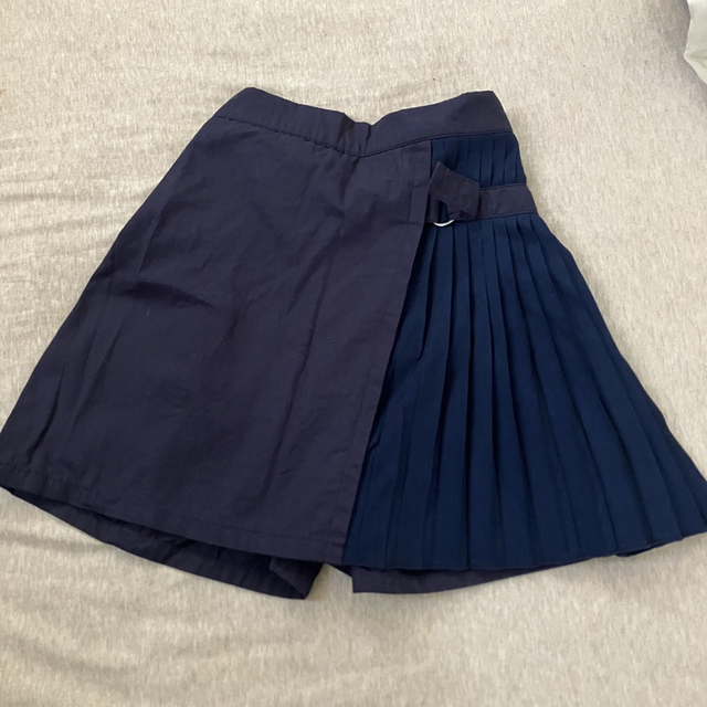 ベージュ、紺スカート、パンツスカートおまとめ２点セット キッズ/ベビー/マタニティのキッズ服女の子用(90cm~)(スカート)の商品写真