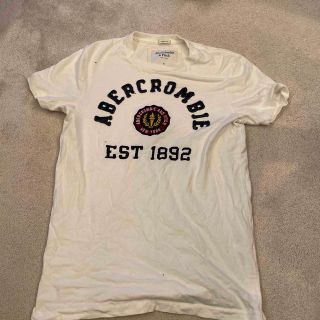 アバクロンビーアンドフィッチ(Abercrombie&Fitch)のアバクロ　abercrombie&fitch 半袖　Tシャツ　白(Tシャツ/カットソー(半袖/袖なし))