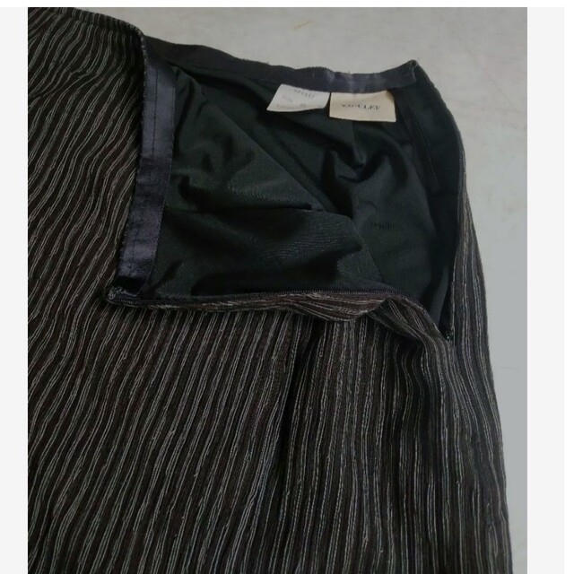 V.G-CLEF♡日本製♡半袖×膝下丈♡薄め黒色系♡細ストライプ♡セットアップ❤ レディースのスカート(ひざ丈スカート)の商品写真