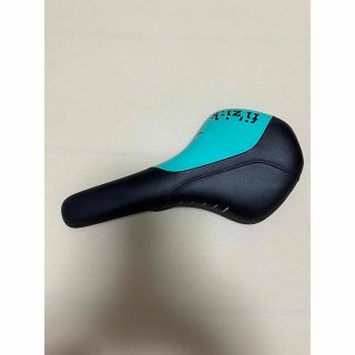 フィジーク　アンタレス R7　Bianchi(その他)