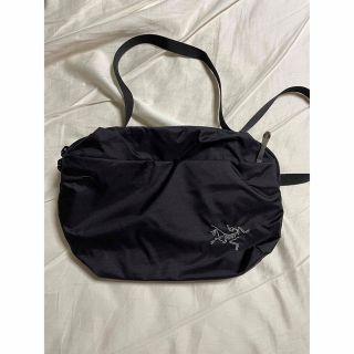 アークテリクス(ARC'TERYX)のアークテリクス　ヒリアド　クロスボディバッグ　6L ブラック(ショルダーバッグ)