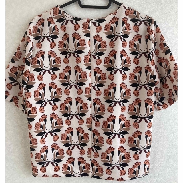 ZARA(ザラ)のZARA ザラ　半袖トップス レディースのトップス(Tシャツ(半袖/袖なし))の商品写真