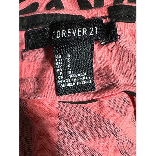 FOREVER 21(フォーエバートゥエンティーワン)のForever21 フォーエバー　Tシャツ　袖なし　S タグなし新品 レディースのトップス(Tシャツ(半袖/袖なし))の商品写真
