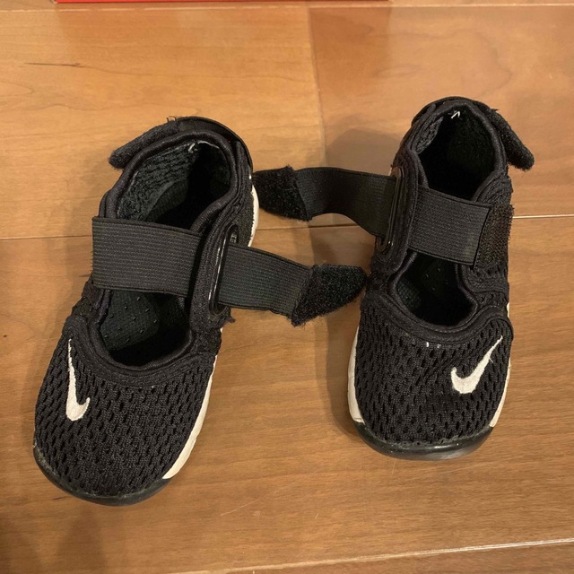 NIKE(ナイキ)のマル様専用　ナイキ　ベビーリフト キッズ/ベビー/マタニティのベビー靴/シューズ(~14cm)(サンダル)の商品写真