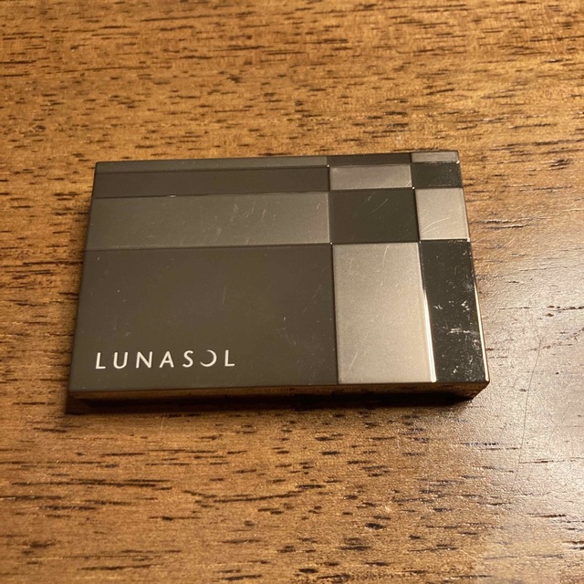 LUNASOL(ルナソル)のルナソル　スタイリングアイゾーンコンパクト　01 コスメ/美容のベースメイク/化粧品(パウダーアイブロウ)の商品写真