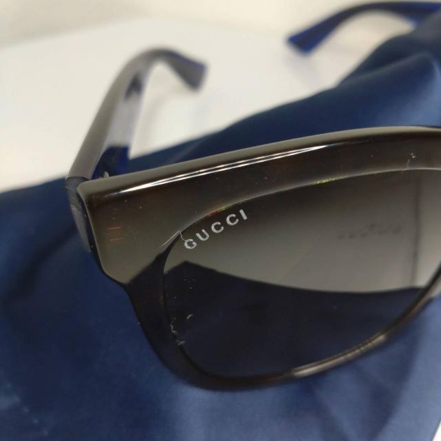 値下【非常に良い状態】グッチ(GUCCI)サングラス GG0034S 004-