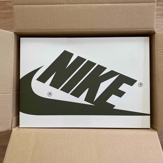Jordan Brand（NIKE）(ジョーダン)のTravis Scott × Nike Air Jordan 1 Low 28 メンズの靴/シューズ(スニーカー)の商品写真