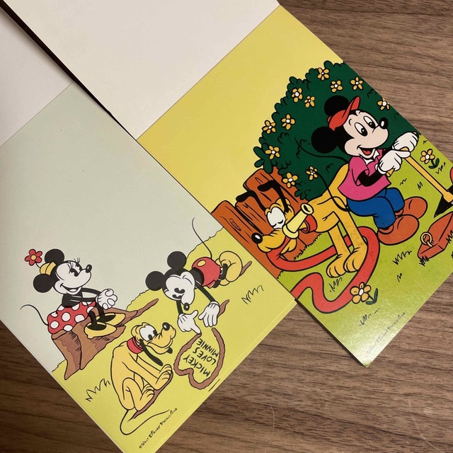 Disney(ディズニー)の30年以上前のポストカードブック　ディズニー エンタメ/ホビーのアート用品(その他)の商品写真