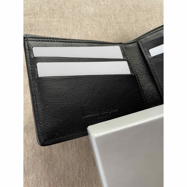 新品 メゾン マルジェラ ZERO IMPACT 折り財布 ブラック 札入れ 黒 新品 メゾン マルジェラ ZERO IMPACT 折り財布 ブラック 札入れ 黒