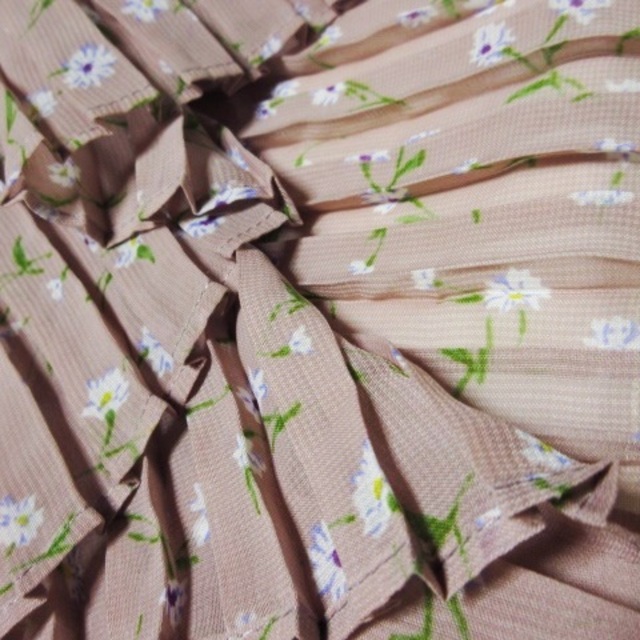 MAJESTIC LEGON(マジェスティックレゴン)のマジェスティックレゴン スカート プリーツ ロング シアー 花柄 M ピンク レディースのスカート(ロングスカート)の商品写真