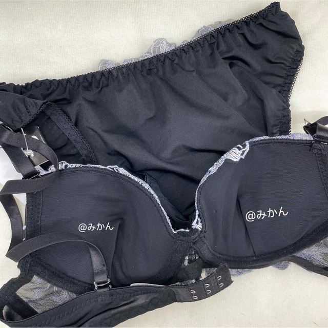 涼感メッシュ✨♥️ダークカラーリリーブラショーツセット(ブラック) レディースの下着/アンダーウェア(ブラ&ショーツセット)の商品写真