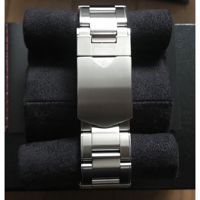 Tudor(チュードル)の未使用 定価未満 ブラックベイ クロノ チューダー 22年10月 M79360N メンズの時計(腕時計(アナログ))の商品写真