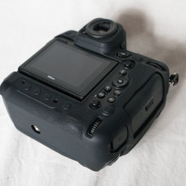 Nikon(ニコン)のNikon Z9 保証残あり スマホ/家電/カメラのカメラ(ミラーレス一眼)の商品写真