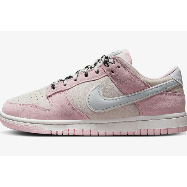 Nike WMNS Dunk Low LX ピンクフォーム